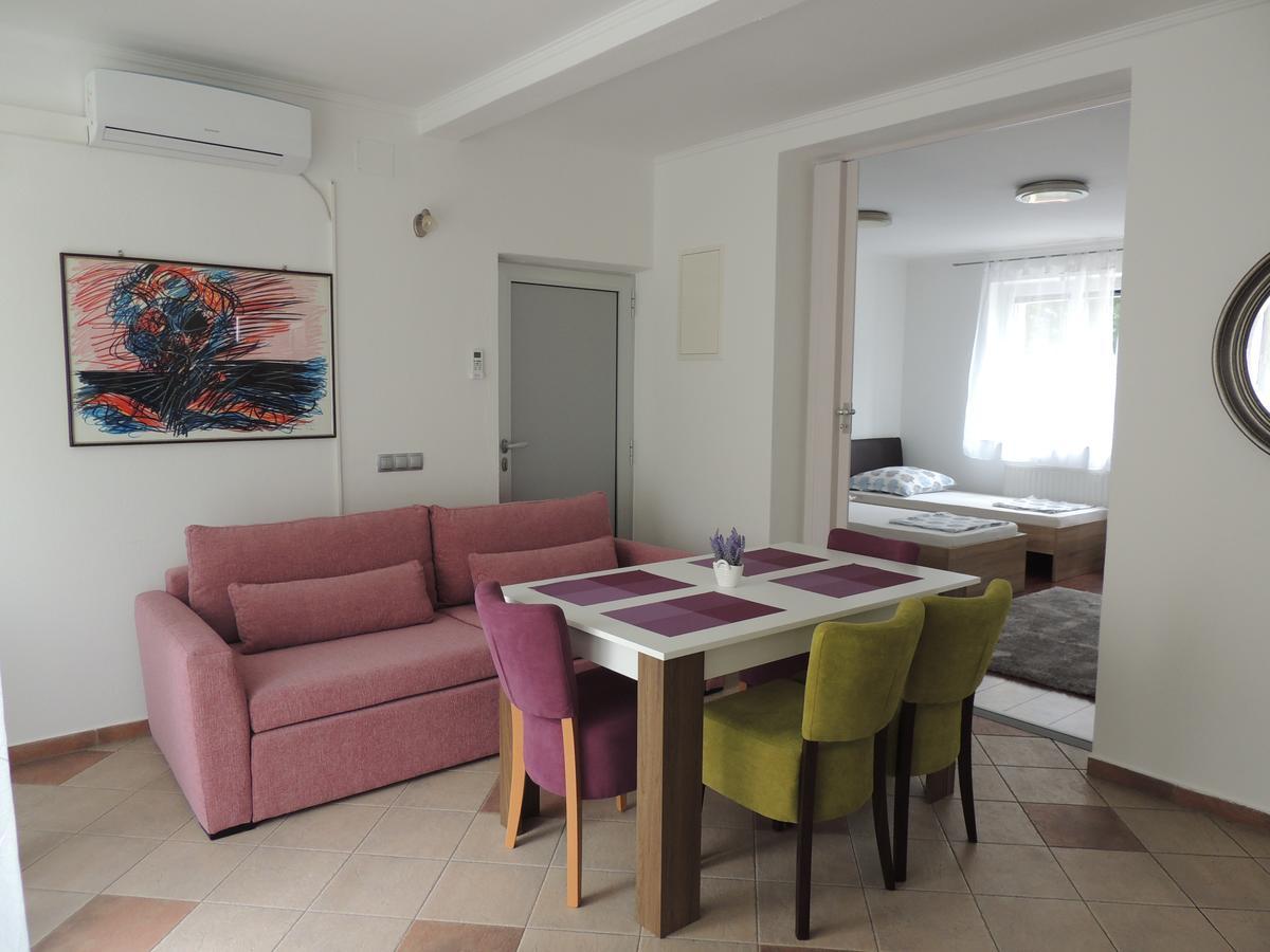 Roses Apartment Bihać Екстериор снимка