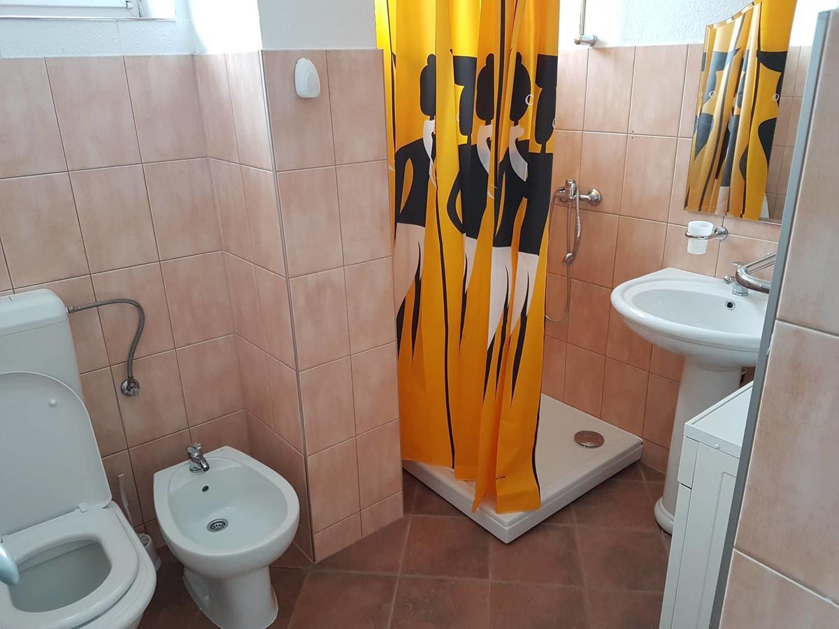 Roses Apartment Bihać Екстериор снимка
