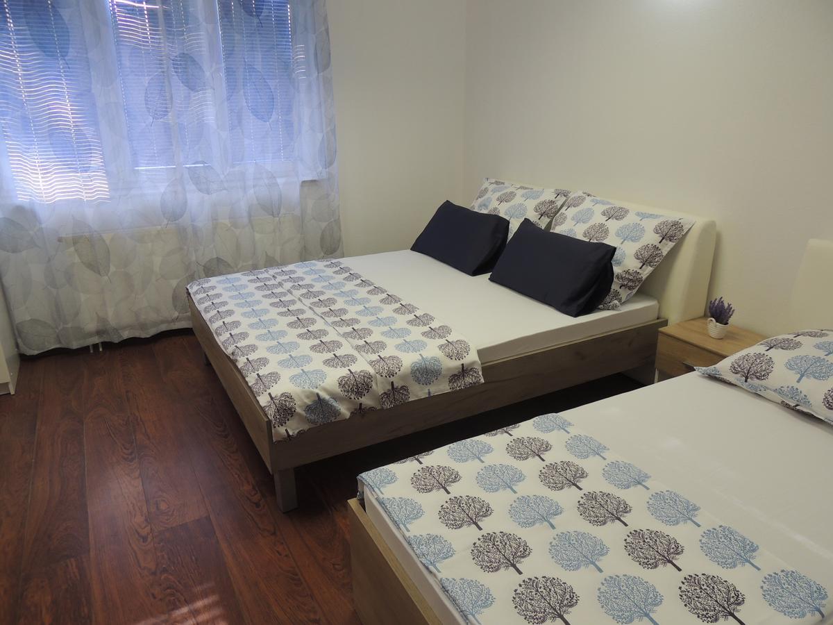 Roses Apartment Bihać Екстериор снимка